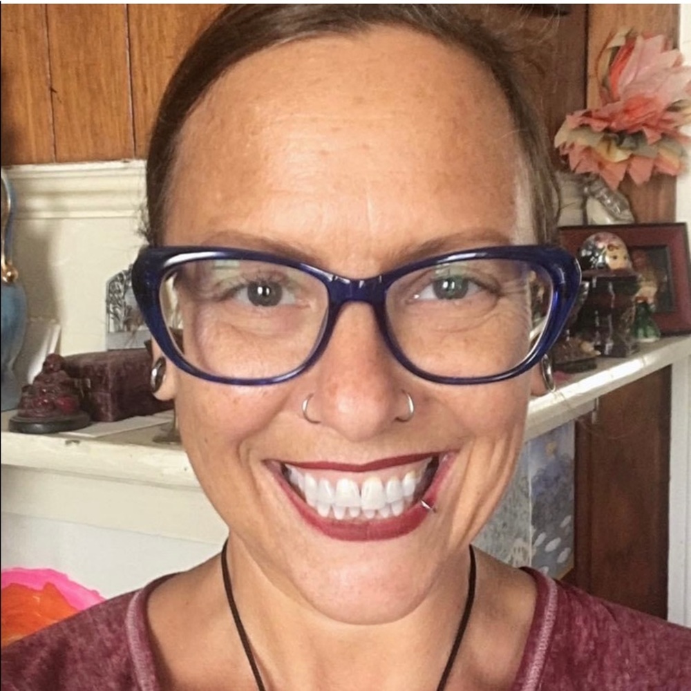 Meet your Posher, Gina